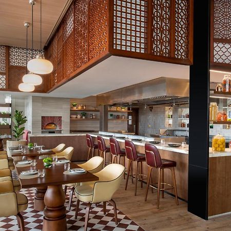 Abesq Doha Hotel And Residences, An Ihg Hotel Екстер'єр фото The Kitchen at The Westin Dubai