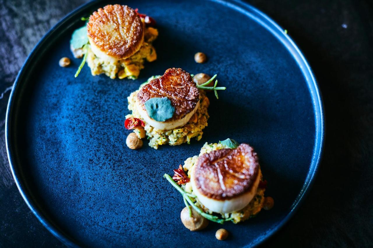 Abesq Doha Hotel And Residences, An Ihg Hotel Екстер'єр фото Scallops