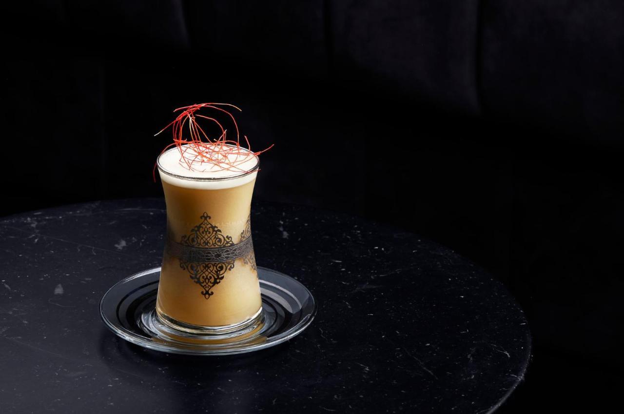 Abesq Doha Hotel And Residences, An Ihg Hotel Екстер'єр фото A glass of eggnog