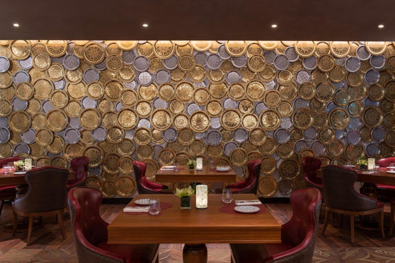 Abesq Doha Hotel And Residences, An Ihg Hotel Екстер'єр фото The interior of the restaurant