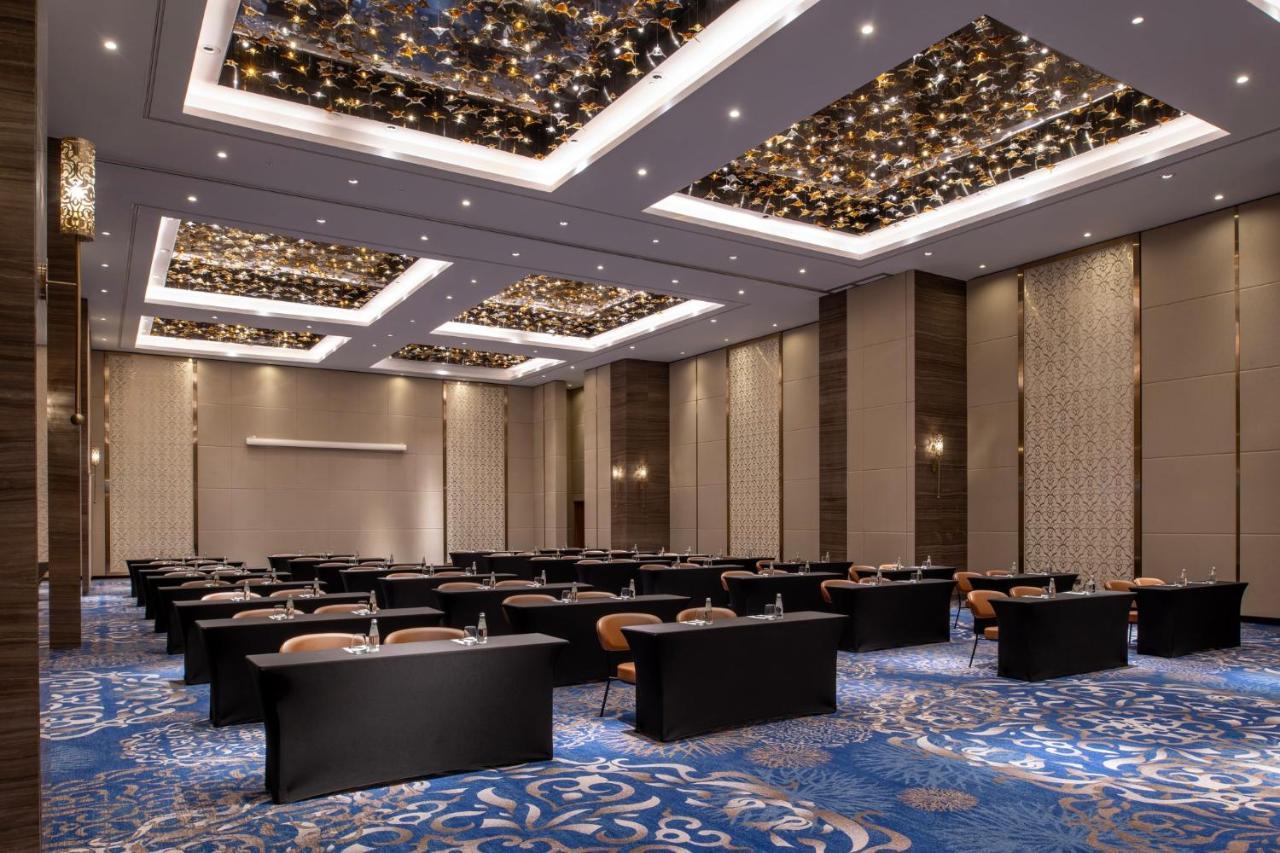 Abesq Doha Hotel And Residences, An Ihg Hotel Екстер'єр фото The ballroom