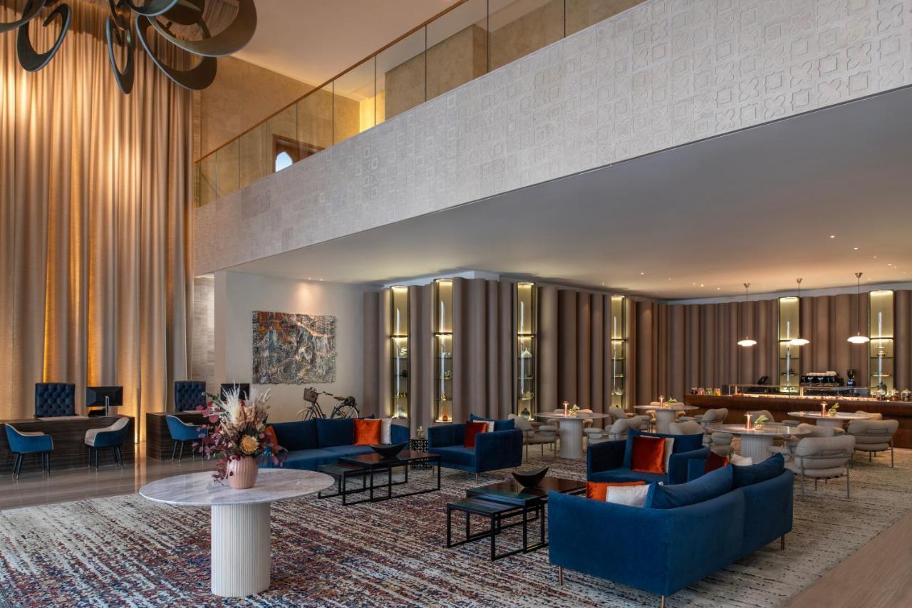 Abesq Doha Hotel And Residences, An Ihg Hotel Екстер'єр фото The lobby of the hotel