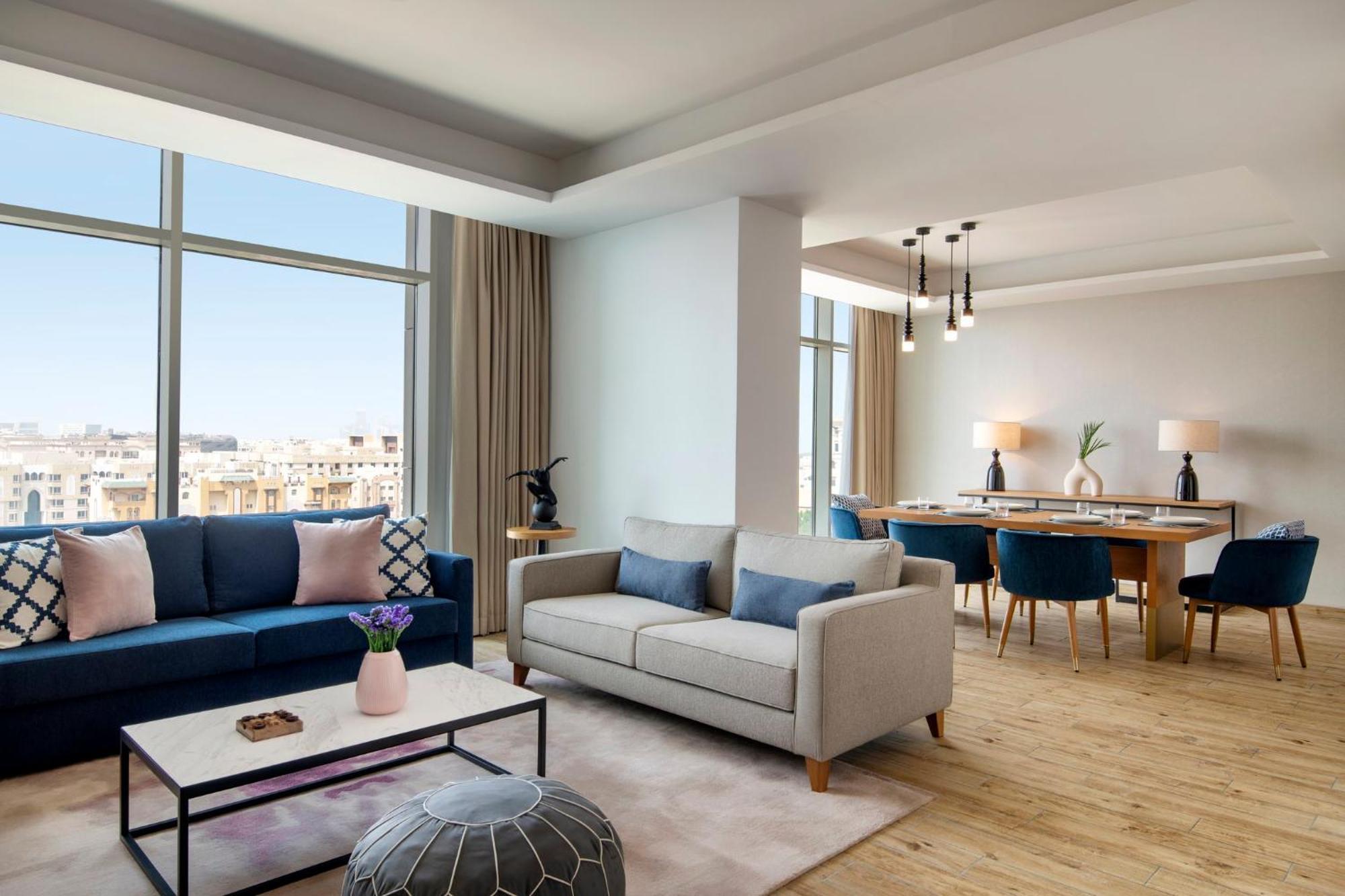 Abesq Doha Hotel And Residences, An Ihg Hotel Екстер'єр фото A living room at the hotel