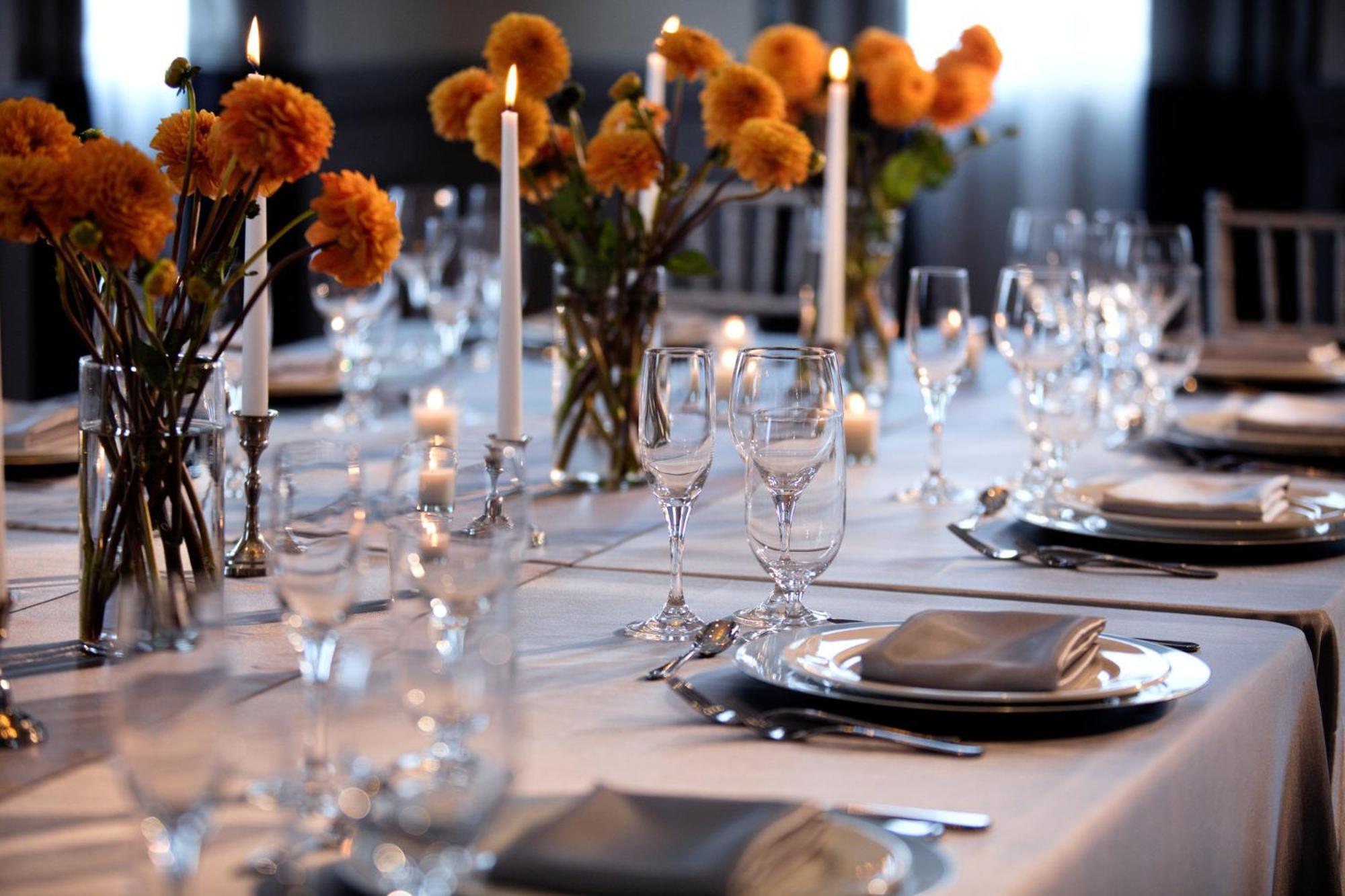 Abesq Doha Hotel And Residences, An Ihg Hotel Екстер'єр фото A table set for a formal dinner